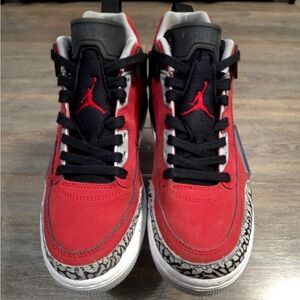 Jordan Retro 3 Low Toro Women's 8.5 Youth 7